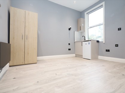 Studio Flat, Cordingley Road, HA4