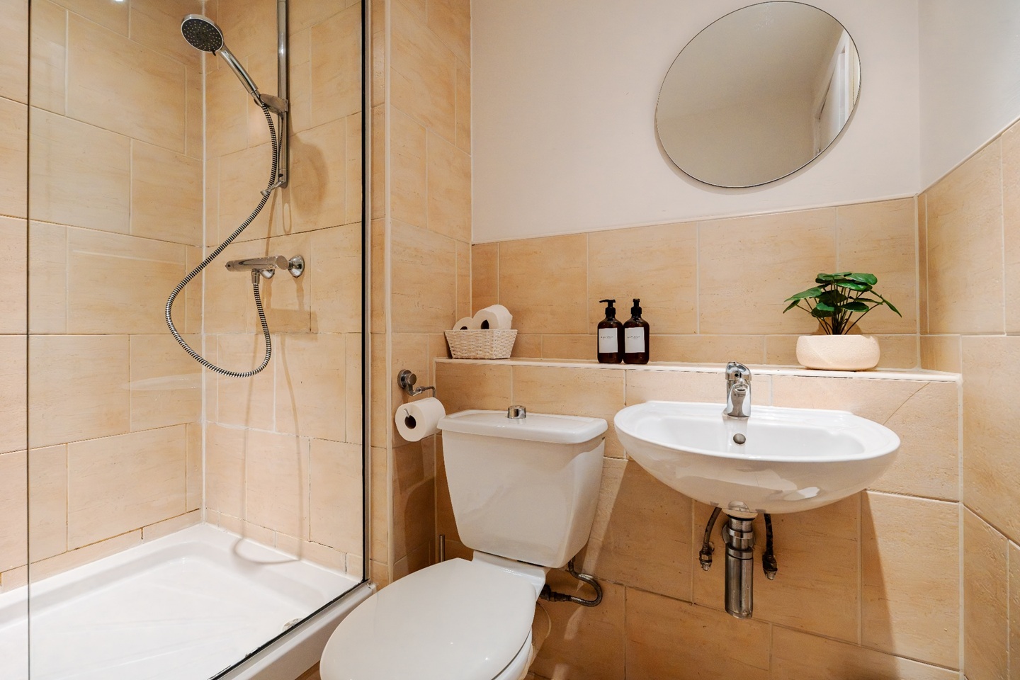 Additional image 46 of 2 Bed Flat, Oldham Place, L1, N1 7GU