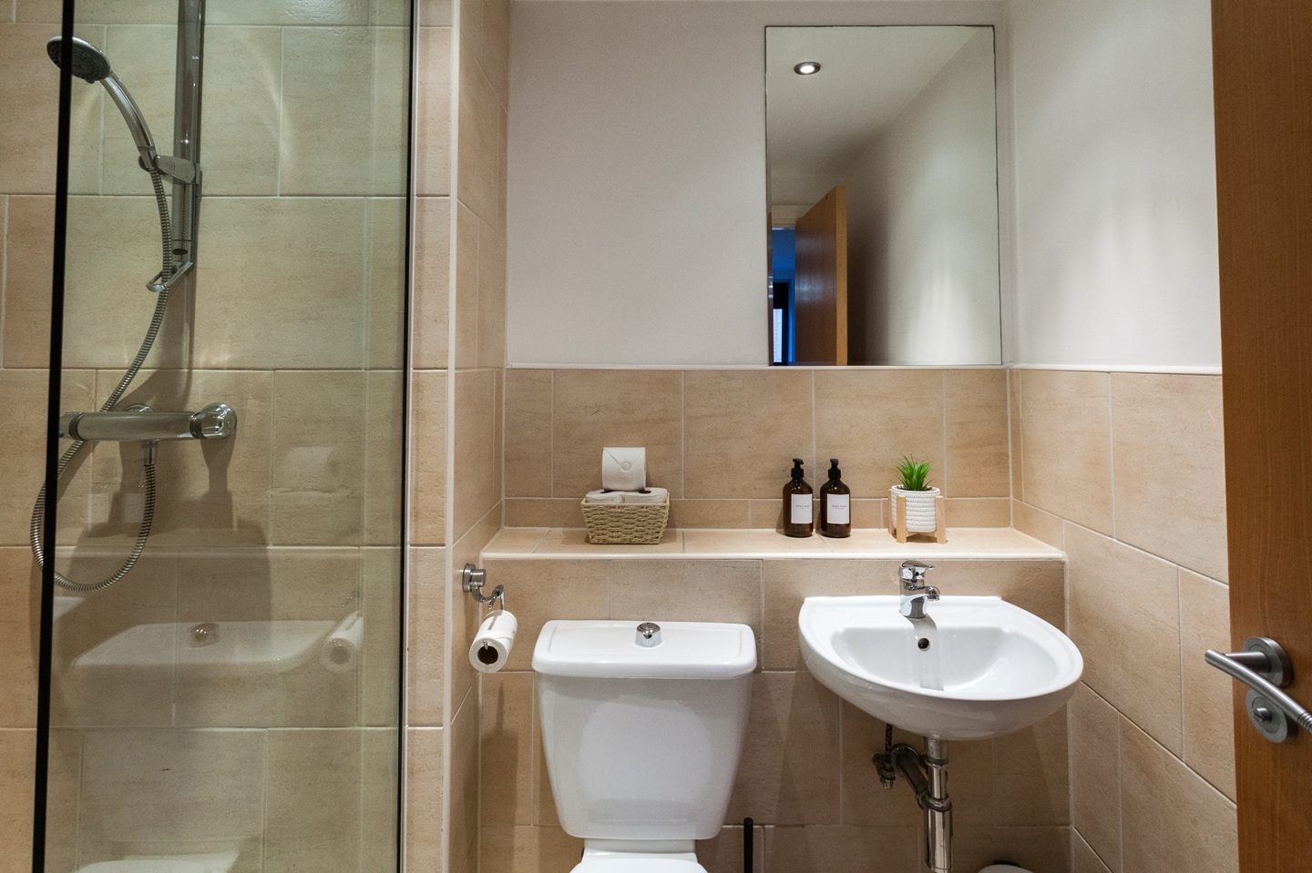 Additional image 13 of 2 Bed Flat, Oldham Place, L1, N1 7GU