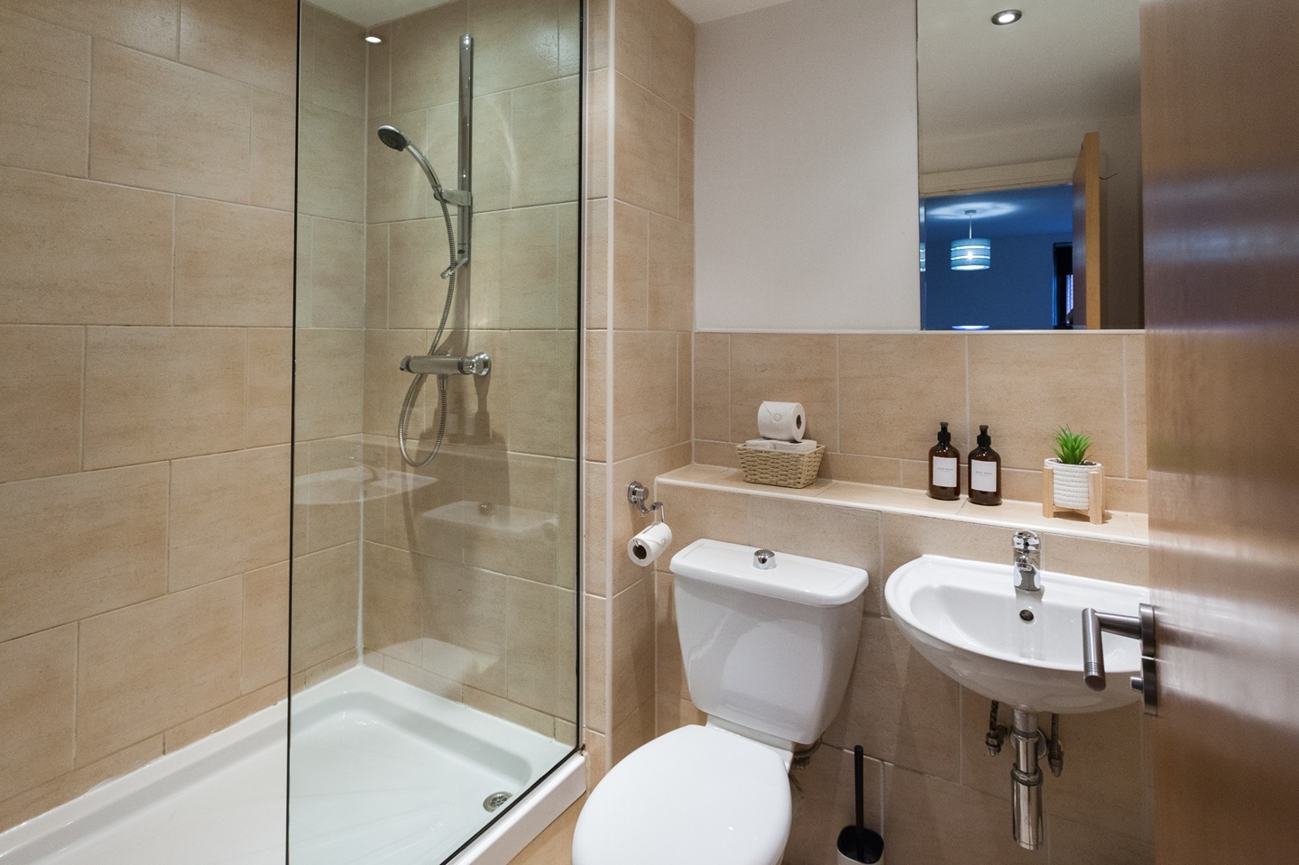 Additional image 14 of 2 Bed Flat, Oldham Place, L1, N1 7GU