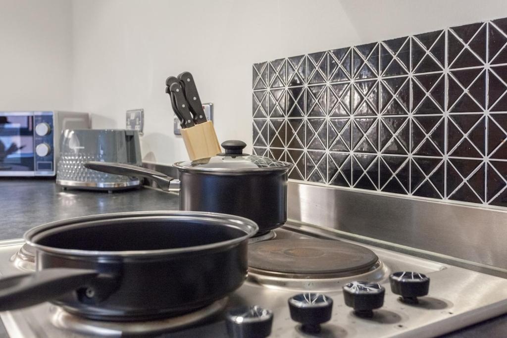 Additional image 21 of 2 Bed Flat, Oldham Place, L1, N1 7GU