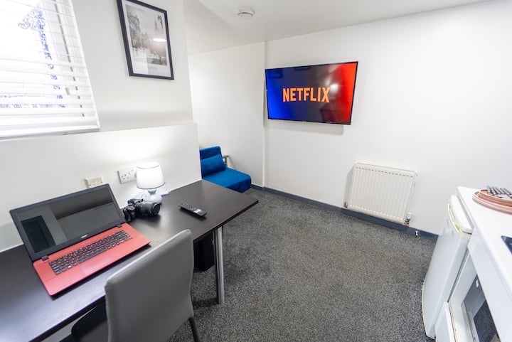 Studio Flat, Birmingham, B29 photo 5
