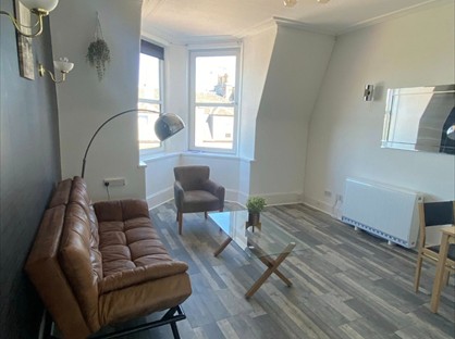 1 Bed Flat, Merkland Road East, AB24