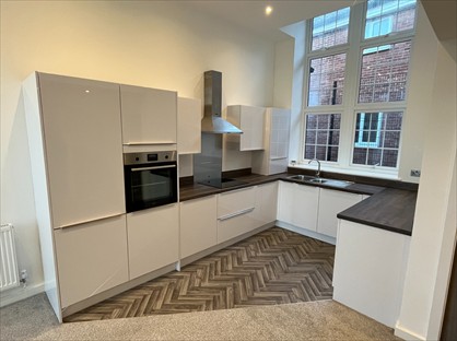 2 Bed Terraced House, Abbey Park, S80