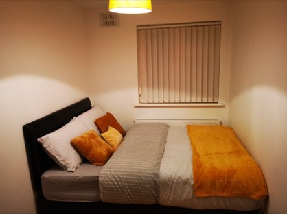 2 Bed Flat, Avenham Way, BD3