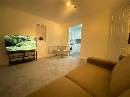 1 Bed Flat, Caspian Way, RM19