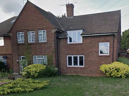 Studio Flat, Charles Road, TW18