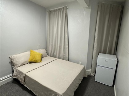 Room in a Shared House, High Road, N15