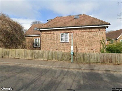 Room in a Shared Flat, Stretton Court, KT13