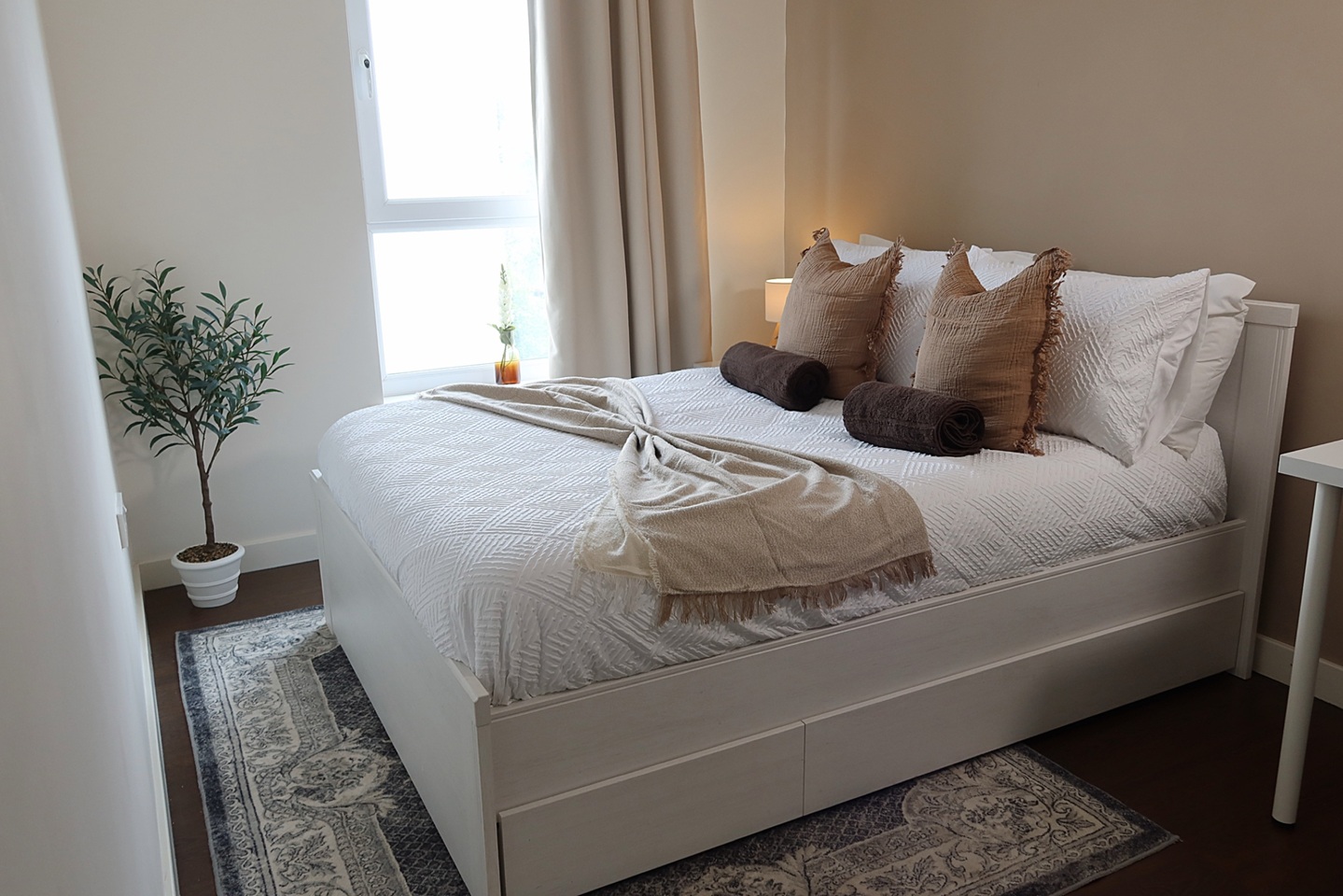 2 Bed Flat, Tube Court, NE1
