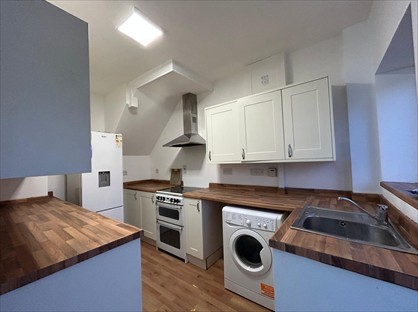 3 Bed Semi-Detached House, Stuart Crescent, UB3