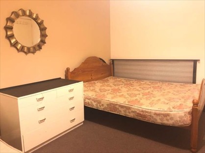 Room in a Shared House, Hatch Lane, UB7