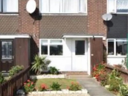 3 Bed Terraced House, Albert Square, SY1