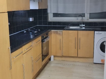 2 Bed Flat, Snowshill Road, E12