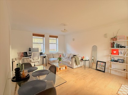 1 Bed Flat, Park Lodge, E1W