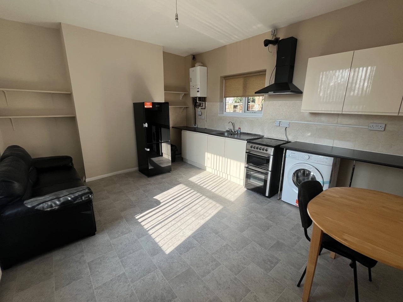 Additional image 5 of 3 Bed Flat, Holberry Gardens, S10, N1 7GU