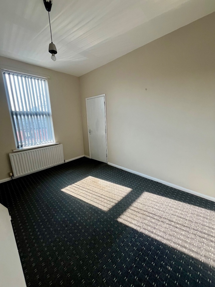 Additional image 8 of 3 Bed Flat, Holberry Gardens, S10, N1 7GU
