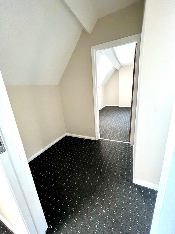Additional image 9 of 3 Bed Flat, Holberry Gardens, S10, N1 7GU