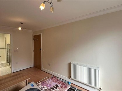 2 Bed Flat, Innova Court, CR0