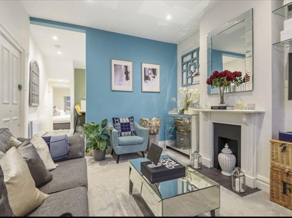 1 Bed Flat, Amity Grove, SW20