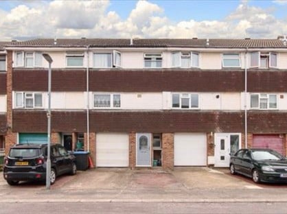 4 Bed Terraced House, The Wye, HP2