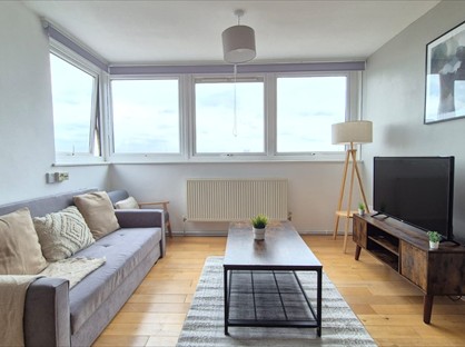 2 Bed Flat, Charles Gardner Court, N1