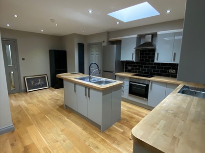 6 Bed Terraced House, The Meadow Way, HA3