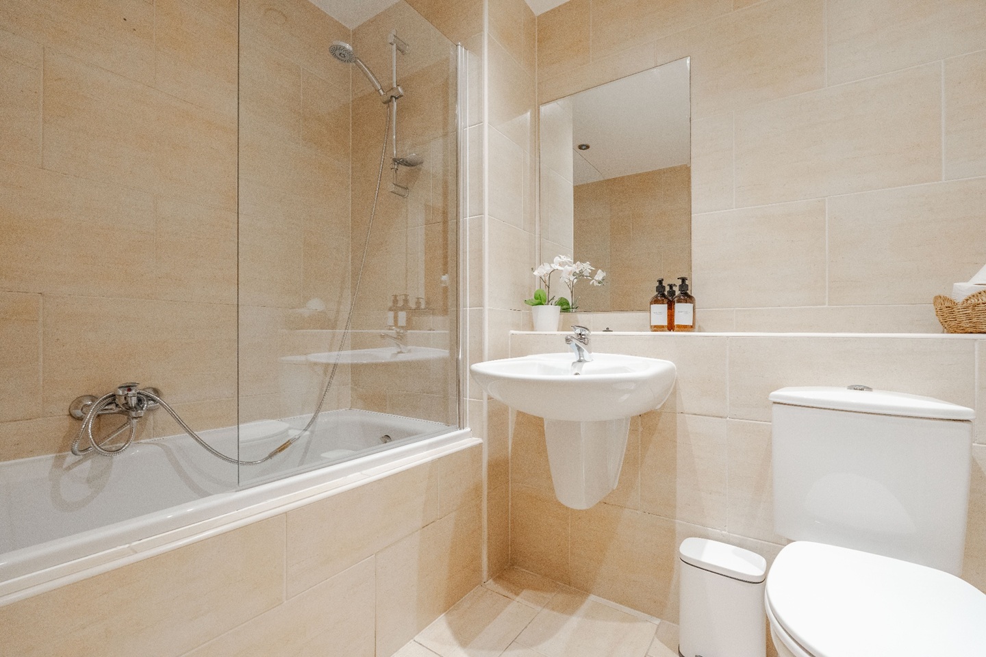 Additional image 30 of 2 Bed Flat, Oldham Place, L1, N1 7GU