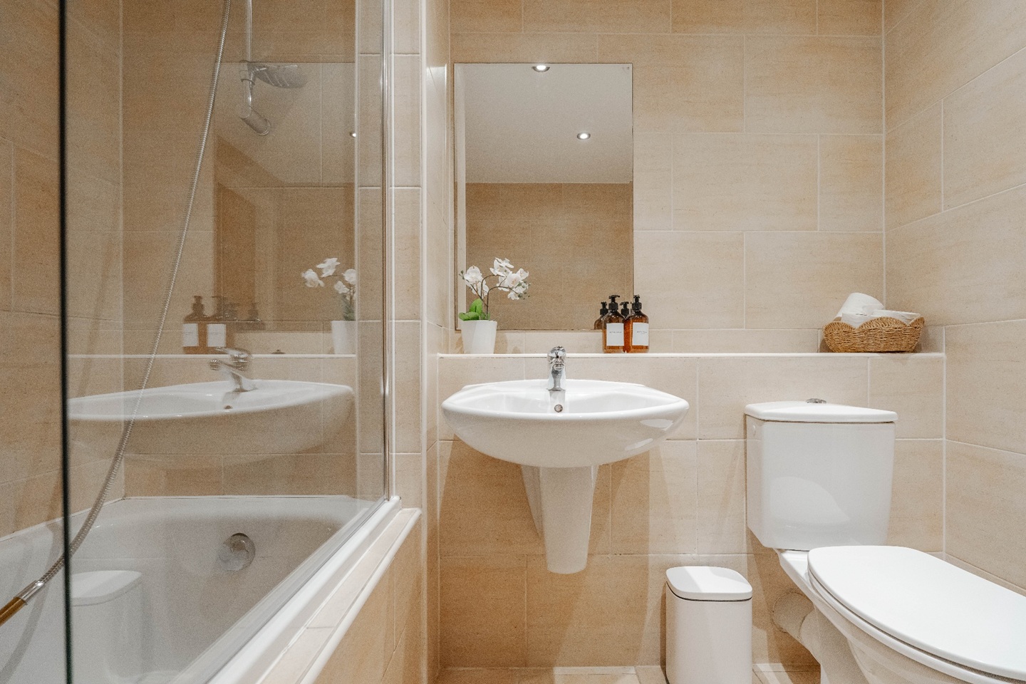 Additional image 31 of 2 Bed Flat, Oldham Place, L1, N1 7GU