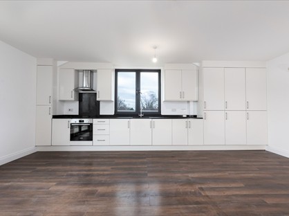 1 Bed Flat, Farnsby Street, SN1