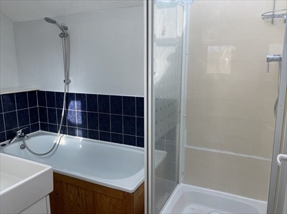 4 Bed Terraced House, Bracknell, RG12