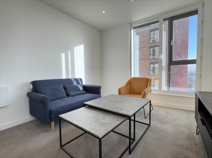 2 Bed Flat, Wharf End, M17