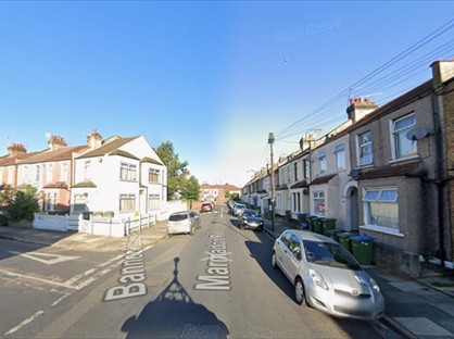 Studio Flat, Bannockburn Road, SE18