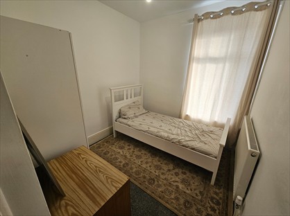 Room in a Shared Flat, Ruperra Street, NP20