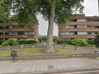 1 Bed Flat, Dorchester Court, SE24