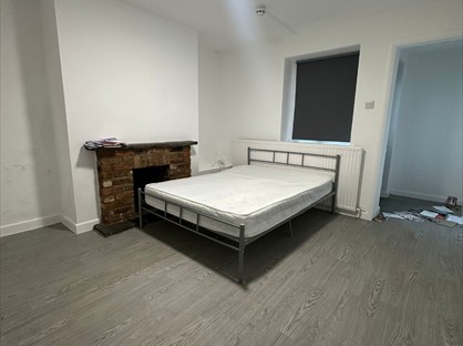 Studio Flat, Radlett Road, AL2