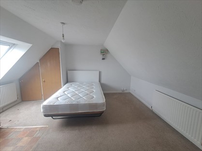 Studio Flat, Radlett Road, AL2