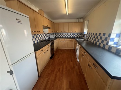 2 Bed Flat, St. Josephs Court, CF14