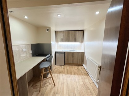 Studio Flat, Strawberry Dale, HG1