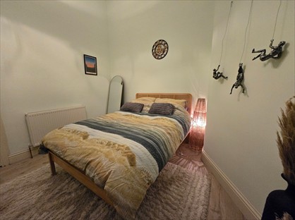 Room in a Shared Flat, Leslie Street, G41