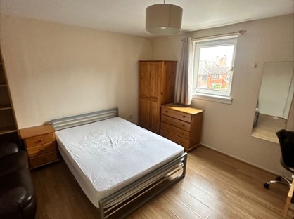 Room in a Shared House, Keith Court, G11