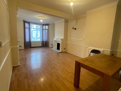 3 Bed Terraced House, Masterman Road, E6