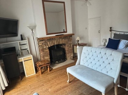 Room in a Shared Flat, Station Road, UB7