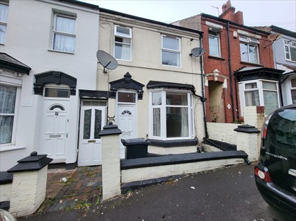 3 Bed Terraced House, Ivanhoe Street, DY2