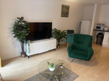 2 Bed Flat, Ordsall Lane, M5