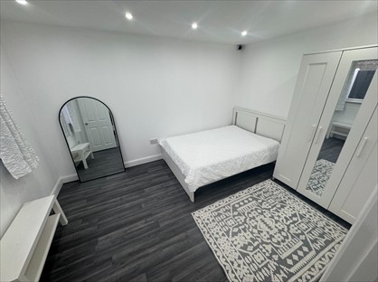 1 Bed Flat, Cayman Court, CR4