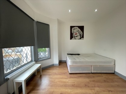 Room in a Shared House, Bensham Lane, CR7