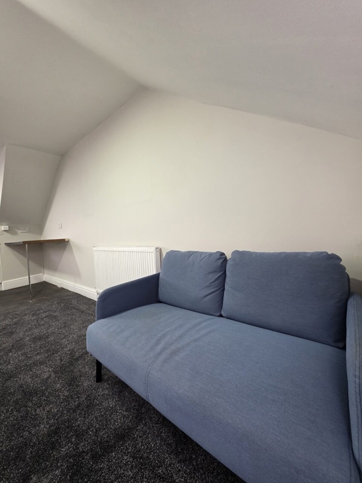 Additional image 2 of 1 Bed Flat, Broadway, CF24, N1 7GU