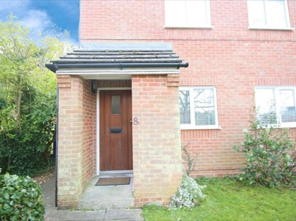 1 Bed Flat, Park Gate, SG4