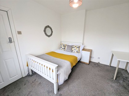 Room in a Shared House, Vineyard Road, B31